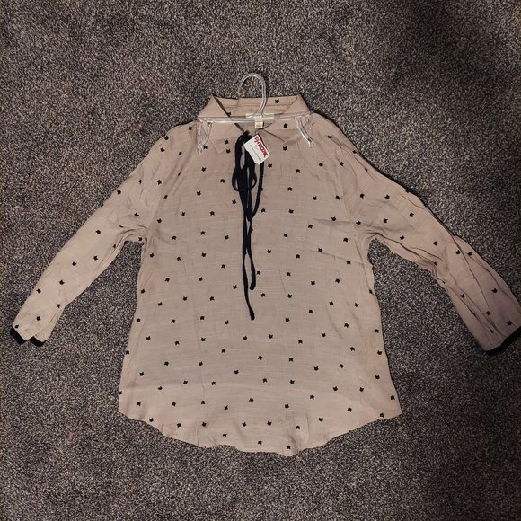 NEW Cat Lady Keyhole Shirt - Picture 2 of 16